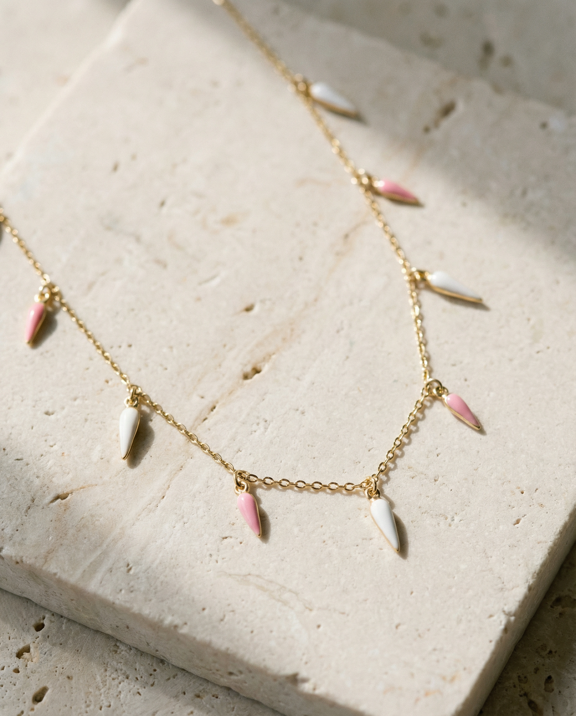 Chili pink & white Necklace